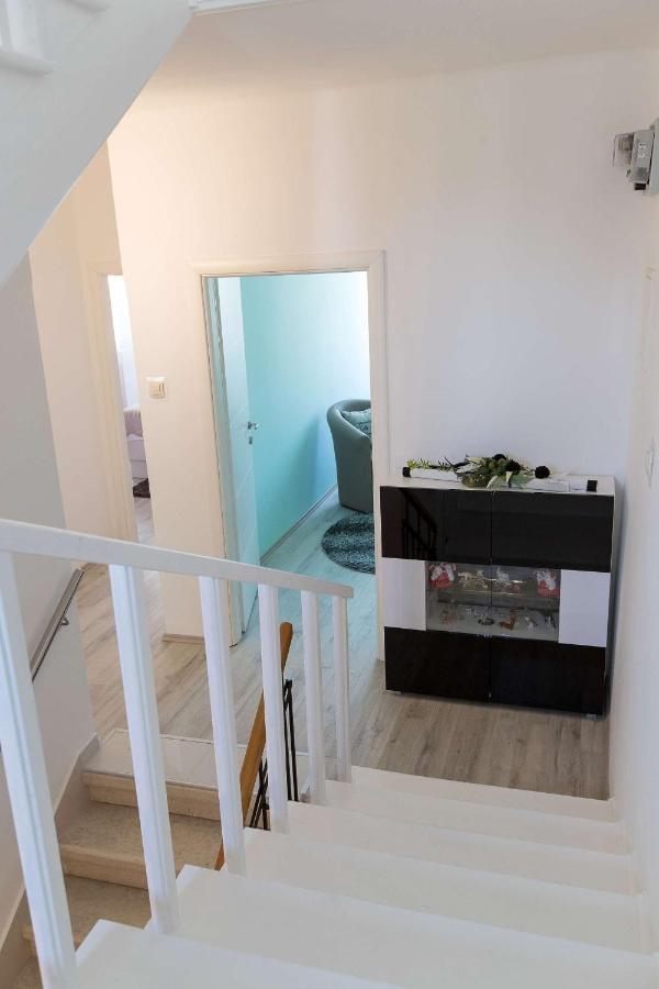 Appartamento Anvedor Crikvenica Esterno foto